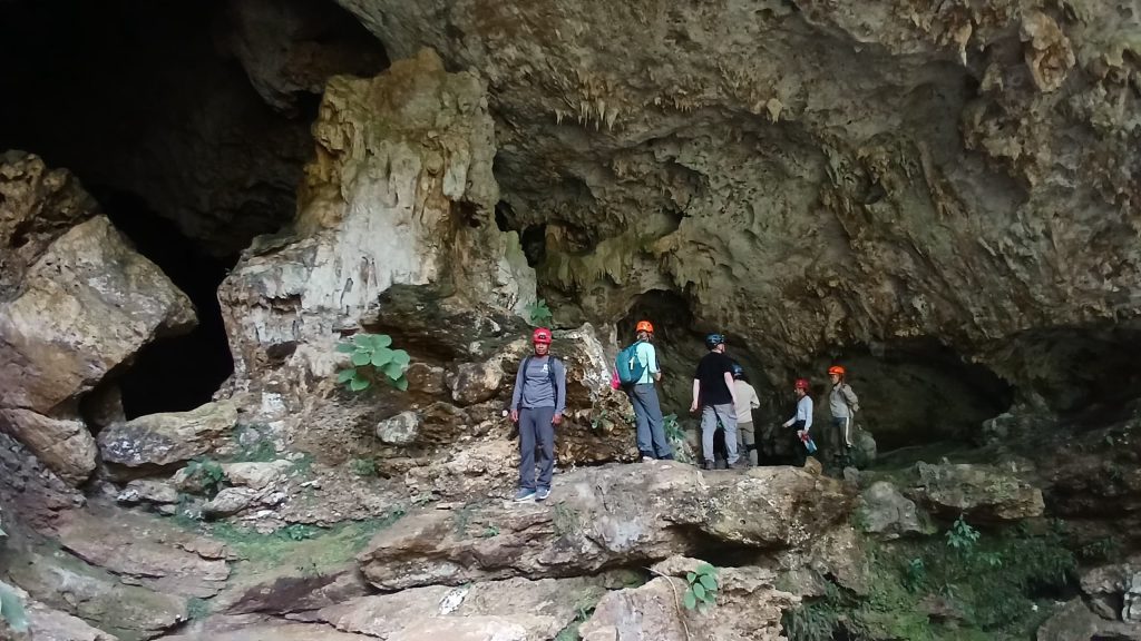 best cave tours in Belize